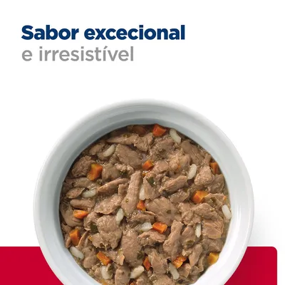 Tigela com comida húmida para animais, visíveis pedaços de carne, arroz e cenoura. Texto: Sabor excecional e irresistível.