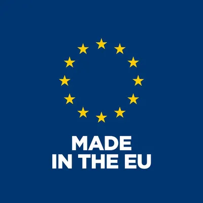 MADE IN THE EU felirat, 12 sárga csillag körben kék alapon. A szöveg angol nyelvű.