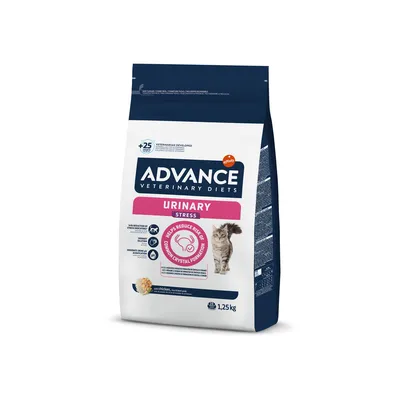 ADVANCE Veterinary Diets Urinary Stress cat food, 1.25kg bag, with chicken. Visible text: helps reduce risk of urinary crystal formation. Image of a cat on the packaging.