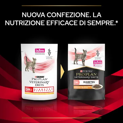 Nuova confezione Purina Pro Plan Veterinary Diets DM St/Ox Diabetes Management per gatti, due versioni di packaging visibili con logo isfm e dicitura 'Nutrizione efficace di sempre'.
