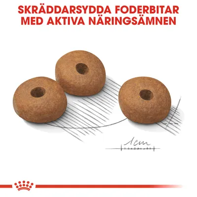 Tre skräddarsydda foderbitar med hål i mitten, text: 'Skräddarsydda foderbitar med aktiva näringsämnen', storleksangivelse 1 cm.