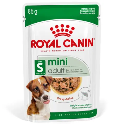 ROYAL CANIN mini adult gravy-salsa, 85 g. För hundar upp till 10 kg, över 10 månader. Viktunderhåll. Bild på foderbitar i sås. Text på engelska, italienska och spanska.