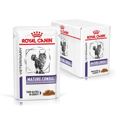 Royal Canin Veterinary Mature Consult Thin Slices in Gravy kattenvoer, verpakking met afbeelding van kat en productnaam zichtbaar op zakje en doos.