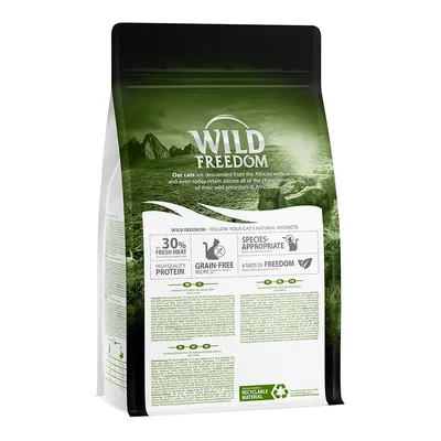 Sachet de croquettes pour chat Wild Freedom, texte en anglais : 30 % fresh meat, high-quality protein, grain-free recipe, species-appropriate, a taste of freedom, recyclable material.
