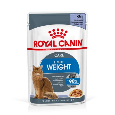 ROYAL CANIN CARE LIGHT WEIGHT kapsička pro kočky, 85 g. Text: Helps limit weight gain, over 90% achieved a healthier weight in 8 weeks. Vyobrazená porce krmiva a kočka.