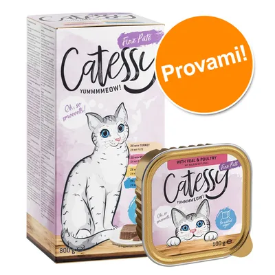 Confezione e vaschetta Catessy Fine Paté, testo visibile: 'Provami!', 'YUMMMMEOW!', 800 g e 100 g, con illustrazione di gatto. Vaschetta: 'With veal & poultry', senza zuccheri aggiunti.
