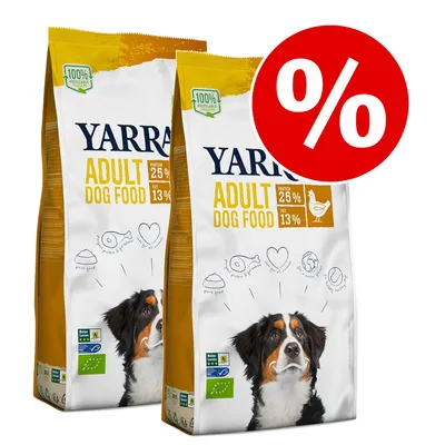 Yarrah Adult Dog Food, 2 poser. Synlig tekst: protein 25 %, fedt 13 %. Øko-mærke og illustration af hund. Rød procenttegn indikerer tilbud eller rabat.