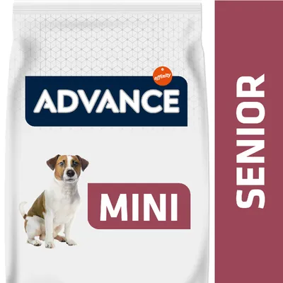 Sac de croquettes avec texte visible : ADVANCE affinity, MINI, SENIOR. Image d’un petit chien assis sur l’emballage. Sac de croquettes avec texte visible : ADVANCE affinity, MINI, SENIOR. Image d’un petit chien assis sur l’emballage.