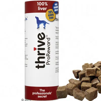 Tub thrive ProReward 100% liver, 20% extra free, new smaller pieces; cuburi maro de recompense vizibile lângă ambalaj. Text suplimentar: The professionals' secret.