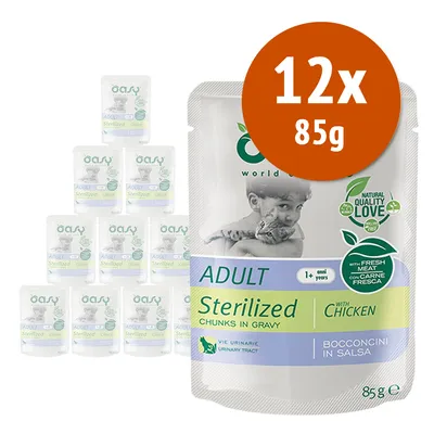 Oasy Adult Sterilized with Chicken, bocconcini in salsa per gatti sterilizzati, 12 confezioni da 85g. Testo visibile: Natural Quality Love, con carne fresca, vie urinarie.