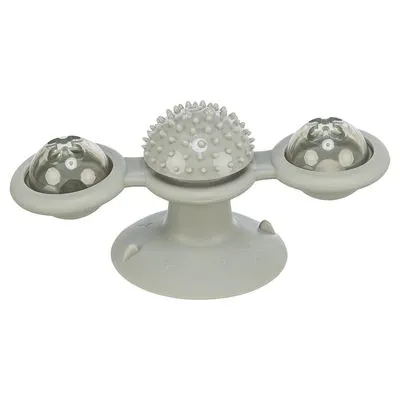 Grijs kattenspeeltje van plastic met zuignap, twee doorzichtige bollen aan de zijkanten en een centrale bol met noppenstructuur.