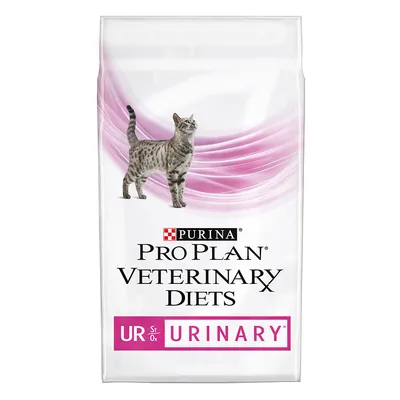 Purina Pro Plan Veterinary Diets UR St/Ox Urinary -kissanruokapakkaus, etupuolella harmaa kissa ja teksti URINARY vaaleanpunaisella pohjalla.