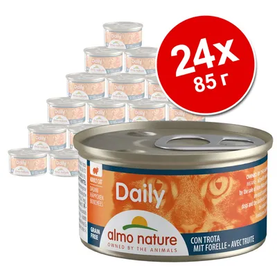 24 консерви по 85 г Almo Nature Daily за котки, етикет с изображение на котка и текст: Adult Cat, Grain Free, Con Trota, Mit Forelle, Avec Truite.
