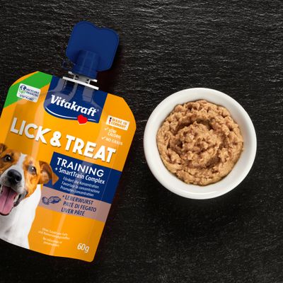 Vitakraft Lick & Snack SmartTrain Complex 60 g - Májkrém 60 g 