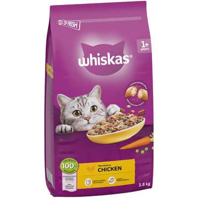 Five Whiskas cat food packs with different varieties, Text: Our purrfect line-up for tastes your cat will love.