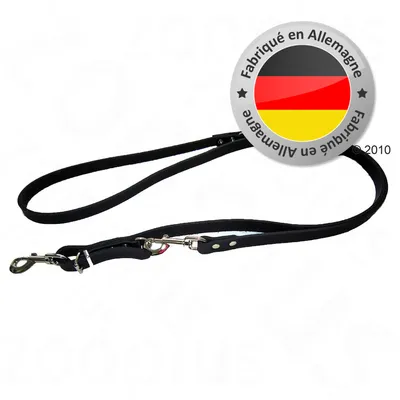 Laisse noire avec mousqueton en métal, badge visible : Fabriqué en Allemagne avec drapeau allemand.