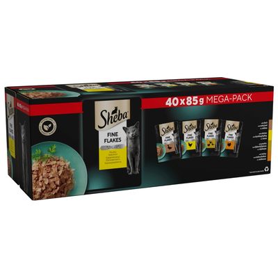 Three product features: 100% complete and balanced nutrition, with natural and high quality ingredients, no artificial colourants or preservatives.