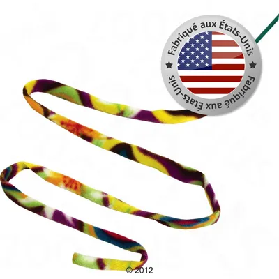 Bande en tissu multicolore avec badge circulaire affichant le drapeau américain et le texte « Fabriqué aux États-Unis »