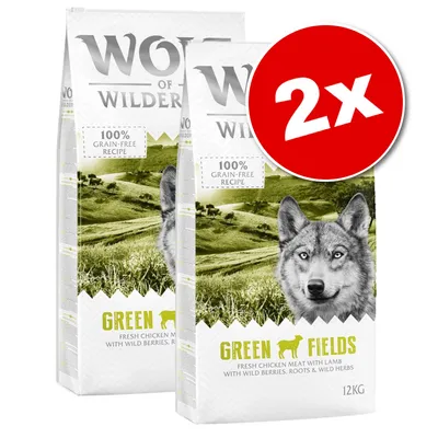 Lot de 2 sacs Wolf of Wilderness Green Fields, 12 kg chacun, recette sans céréales, mention '100% grain-free recipe' visible sur l'emballage.