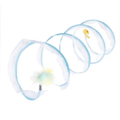 Спиралевидная игрушка для кошек из сетчатого материала с синим краем, желтым плюшевым мячом и перьями.