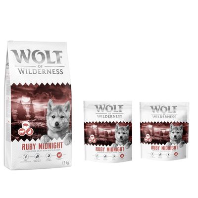 Wolf of Wilderness Logo. Hund springt über moosbedeckte Felsen in einem Wald.