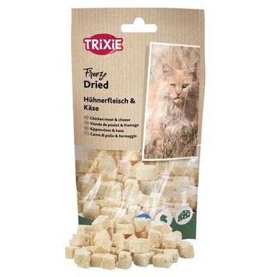 Trixie Freeze Dried Hühnnerfleisch & Käse, Viande de poulet & fromage, sachet avec cubes visibles et photo de chat. Texte en anglais, allemand, français, néerlandais, italien.