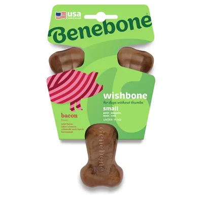 Benebone Wishbone, smak bekonu, rozmiar Small, odpowiedni dla psów poniżej 14 kg. Wyprodukowano w USA.
