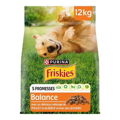 Sac de croquettes Purina Friskies Balance 12 kg, mélange de poulet, bœuf et légumes, 5 promesses, texte visible : 'avec un délicieux mélange de POULET et de BŒUF et avec des LÉGUMES'.