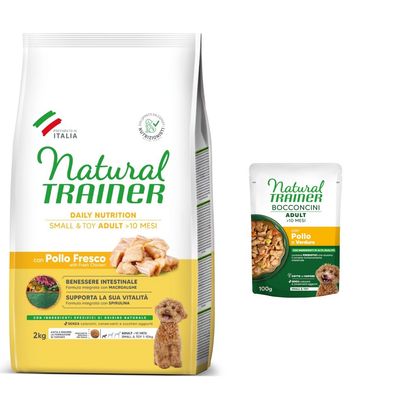 Natural Trainer Small & Toy Adult Daily Nutrition, préparé en Italie, avec prosciutto crudo. Texte visible : bien-être intestinal, supporte la vitalité, ingrédients d’origine naturelle.