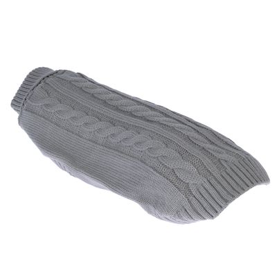 Grijze honden trui met kabelpatroon, gebreid van zacht materiaal. Geschikt voor koude dagen.