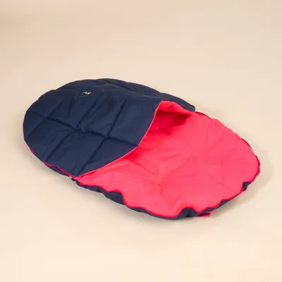 TIAKI přenosný spací pytel - D 95 cm x Š 74 cm x V 11 cm