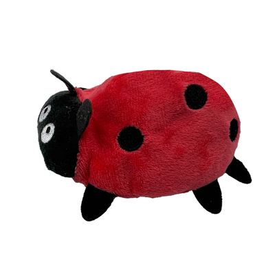 Pluche speelgoed in de vorm van een lieveheersbeestje met rood lichaam en zwarte stippen, geschikt voor huisdieren.