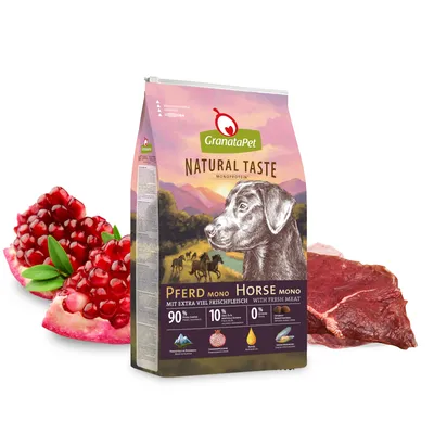 Sac GranataPet Natural Taste pour chien, texte visible : Pferd mono Horse mono, 90 % viande, 10 % fruits/légumes, 0 % céréales. Morceau de viande et grenade à côté du sac.