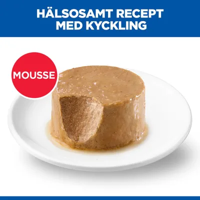 Hälsosamt recept med kyckling, mousse. Produktbild av en mousse med höna på en vit tallrik.