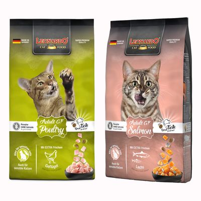 Leonardo Adult Complete 32/16 cat food, rich in poultry, 85% animal protein, 15kg pack. Red percent sign for discount promotion visible.