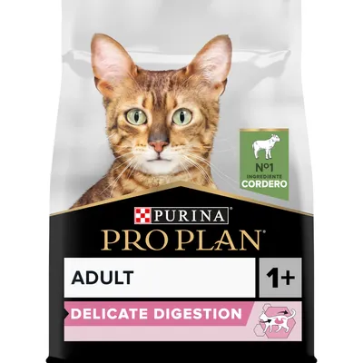 Purina Pro Plan Adult 1+ Delicate Digestion para gatos, texto visible: No1 ingrediente cordero. Imagen de un gato en el envase. Purina Pro Plan Adult 1+ Delicate Digestion para gatos, texto visible: No1 ingrediente cordero. Imagen de un gato en el envase.
