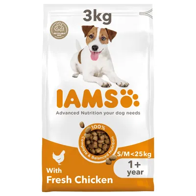 IAMS hondenvoer 3 kg, met verse kip, voor S/M <25 kg, 1+ jaar. Tekst: Advanced Nutrition your dog needs, 100% Complete & Balanced Nutrition, recyclebare zak.