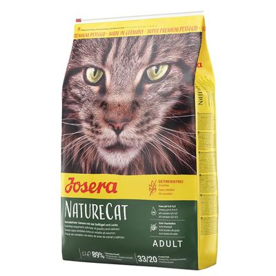 Josera NatureCat Adult, bezzbożowa karma dla kotów z drobiem i łososiem. Wyprodukowano w Niemczech, przeciw kulom włosowym, pH 6,0-6,5, 89% białka zwierzęcego.