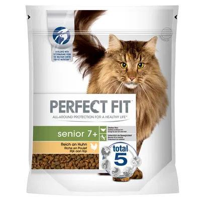 Perfect Fit senior 7+ kissanruoka, kanaa. Pakkauksessa pitkäkarvainen kissa, teksti: total 5, Reich an Huhn, Starke Herz, unterstützt die Beweglichkeit.