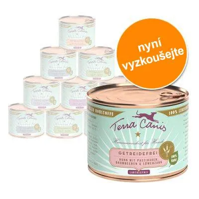 Konzervy Terra Canis Getreidefrei, nápis na obalu: Huhn mit Pastinaken, Brombeeren & Löwenzahn. Oranžový kruh s textem: nyní vyzkoušejte.