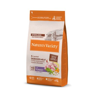 Confezione di crocchette per gatti sterilizzati Nature's Variety, 1° ingrediente carne disossata, senza cereali, con tacchino, peso 1,25 kg. Testo visibile: protein, quality, digestibility.