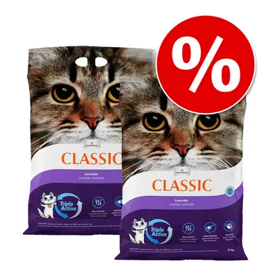 Två påsar Intersand Classic kattströ Lavender, 14 kg, med texten 'Triple Action' och stor röd rabattikon med procenttecken. Synlig kattbild på förpackningen. Två påsar Intersand Classic kattströ Lavender, 14 kg, med texten 'Triple Action' och stor röd rabattikon med procenttecken. Synlig kattbild på förpackningen.