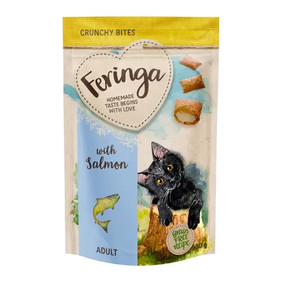 Feringa Crunchy Bites med lax, spannmålsfritt recept, för vuxna katter, 80g. Förpackningen visar en svart katt och laxbild.