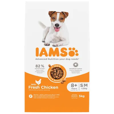 IAMS dry food with fresh chicken, 82% animal protein, dental care system, suitable for pets over 8 years and under 25kg. 5kg pack. No fillers or artificial colours.