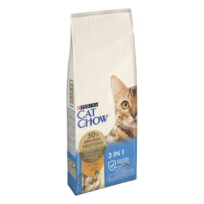Purina Cat Chow, 50% animal proteins, 3 in 1, with natural prebiotic, con tacchino. Immagine di un gatto sulla confezione.