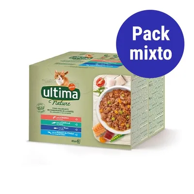 Caja de comida para gatos Ultima Nature, pack mixto. Incluye 12 sobres de 85 g: 3 de salmón, 3 de bacalao, 3 de atún y 3 de pescado del océano. Imagen de un gato y plato con comida.