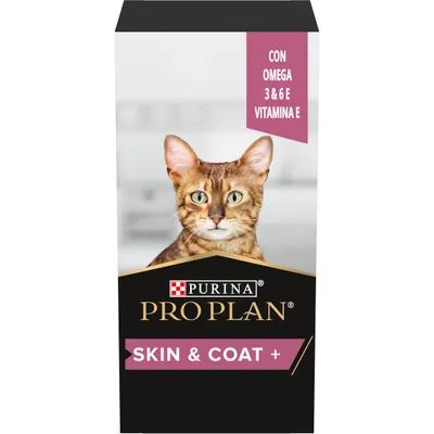 Confezione Purina Pro Plan Skin & Coat+ per gatti, testo visibile: 'CON OMEGA 3 & 6 E VITAMINA E'. Confezione Purina Pro Plan Skin & Coat+ per gatti, testo visibile: 'CON OMEGA 3 & 6 E VITAMINA E'.