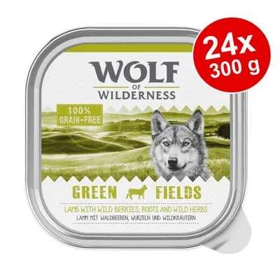 Wolf of Wilderness Green Fields, 100% grain-free, Lamm mit Waldbeeren, Wurzeln und Wildkräutern. Packungsgröße: 24x300g.