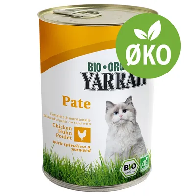 Yarrah BIO ORGANIC Pate kattemad med kylling, spirulina og tang. Stor grøn ØKO-mærkning på dåsen. Tekst: Chicken Huhn Poulet with spirulina & seaweed. Billede af kat.