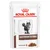 Royal Canin Veterinary Gastrointestinal -kissan märkäruoka-annospussi, teksti: THIN SLICES IN GRAVY, kuvassa kissan kuva ja ruokanappuloita kastikkeessa.